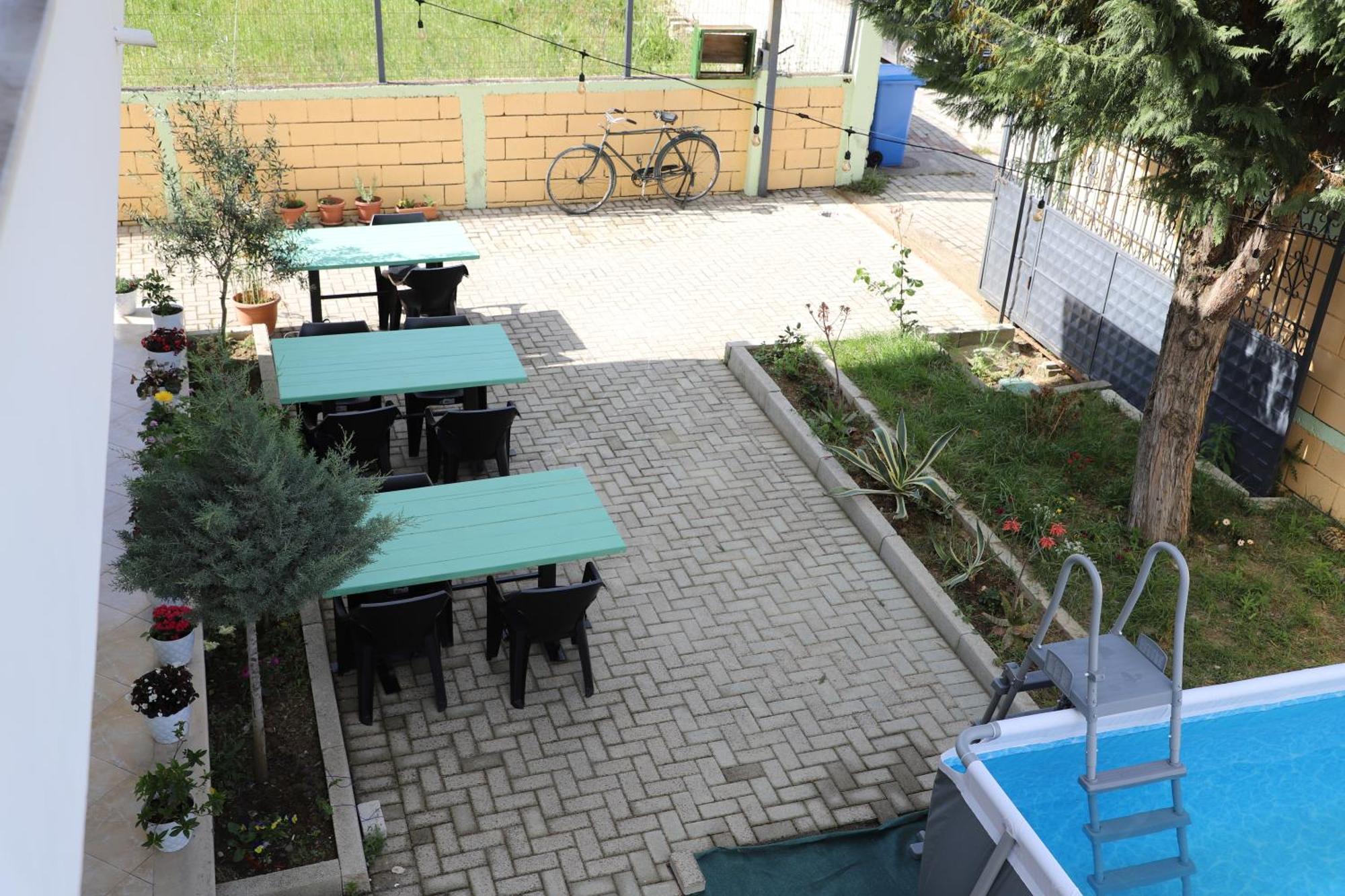 Baza Hostel - Swimming Pool Berat Dış mekan fotoğraf